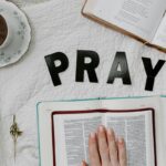 pray