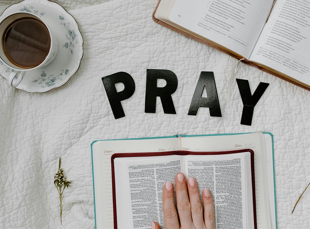 pray